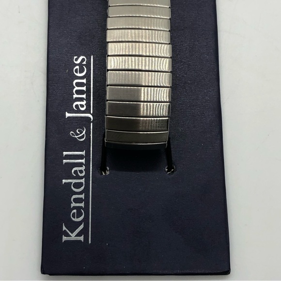 Kendall & James Stretch Band Watch unisex Cuff Band Silver Tone - Picture 4 of 13